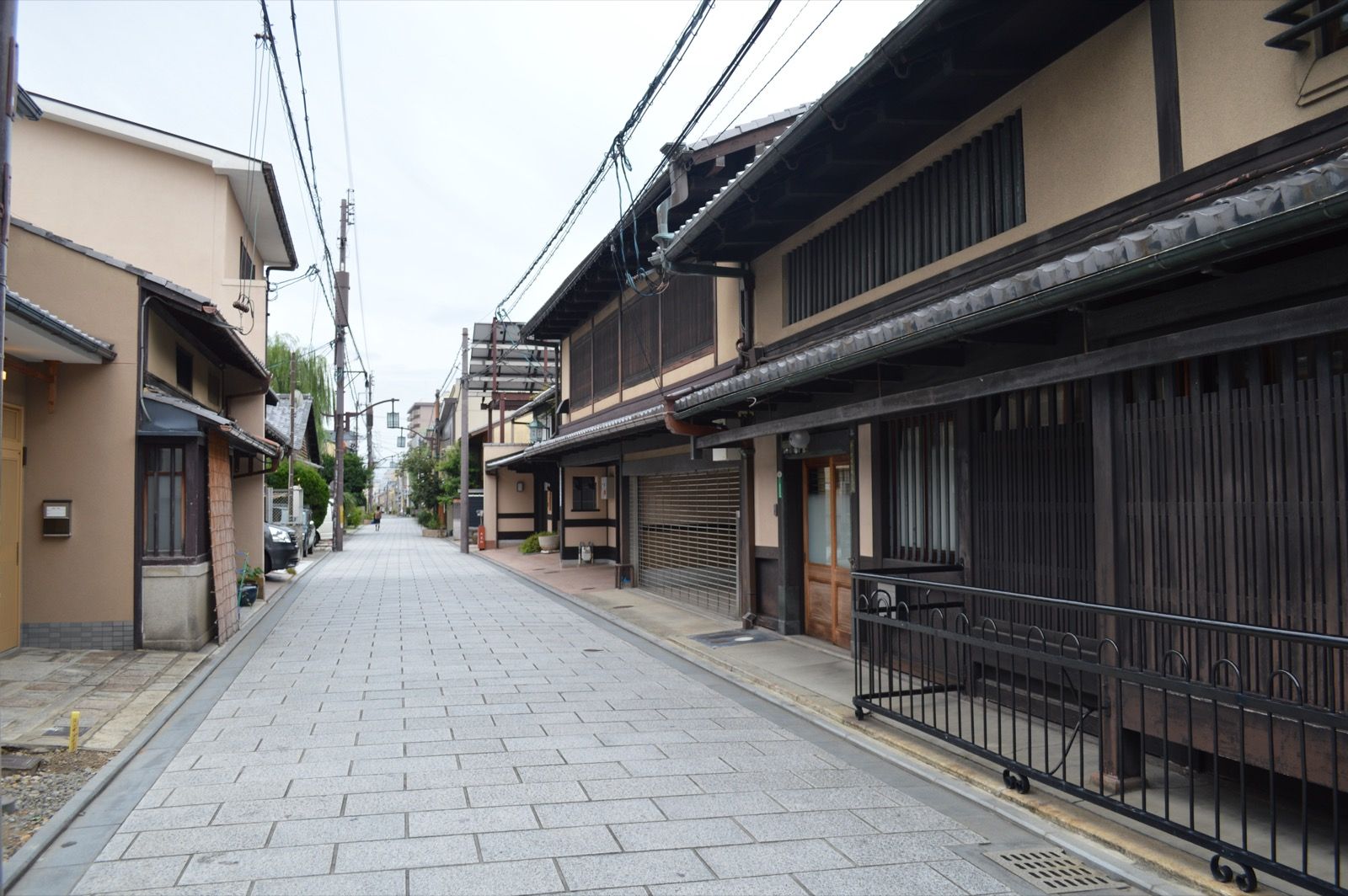 Photo of Nishijin, Japan (京都市上京区にある西陣地区、中心地の大黒町 by At by At)