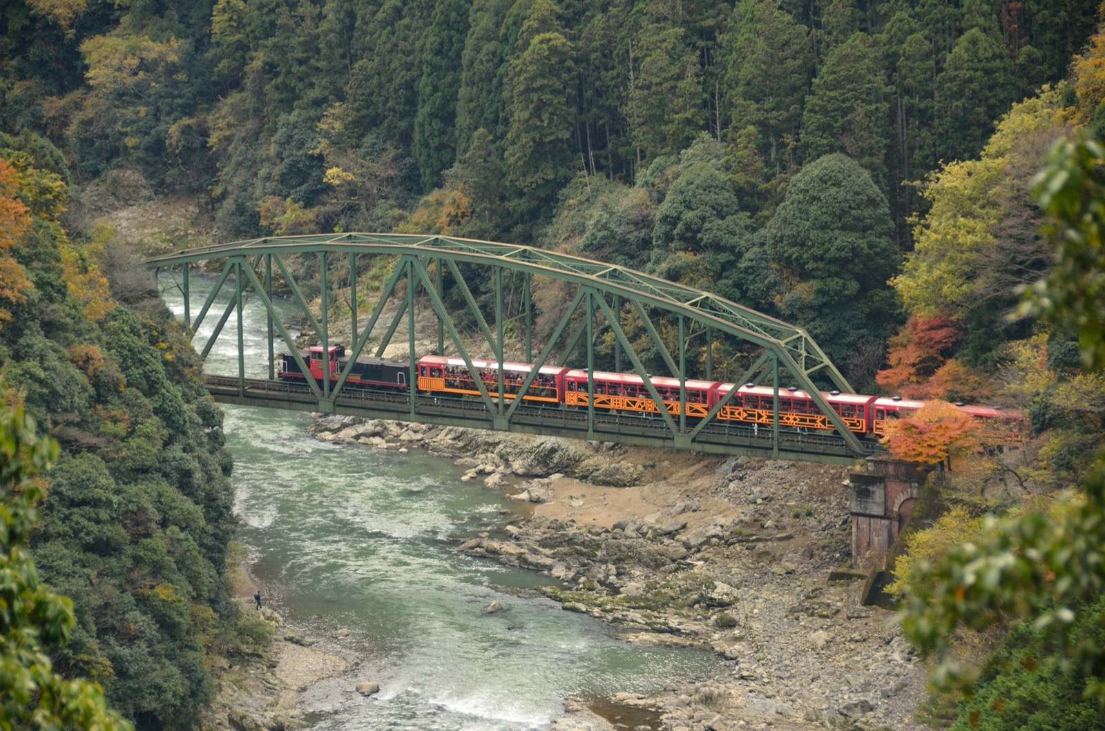 Photo of Sagano Romantic Railway, Japan (autumn foliage 2012 by Takeshi Kuboki)